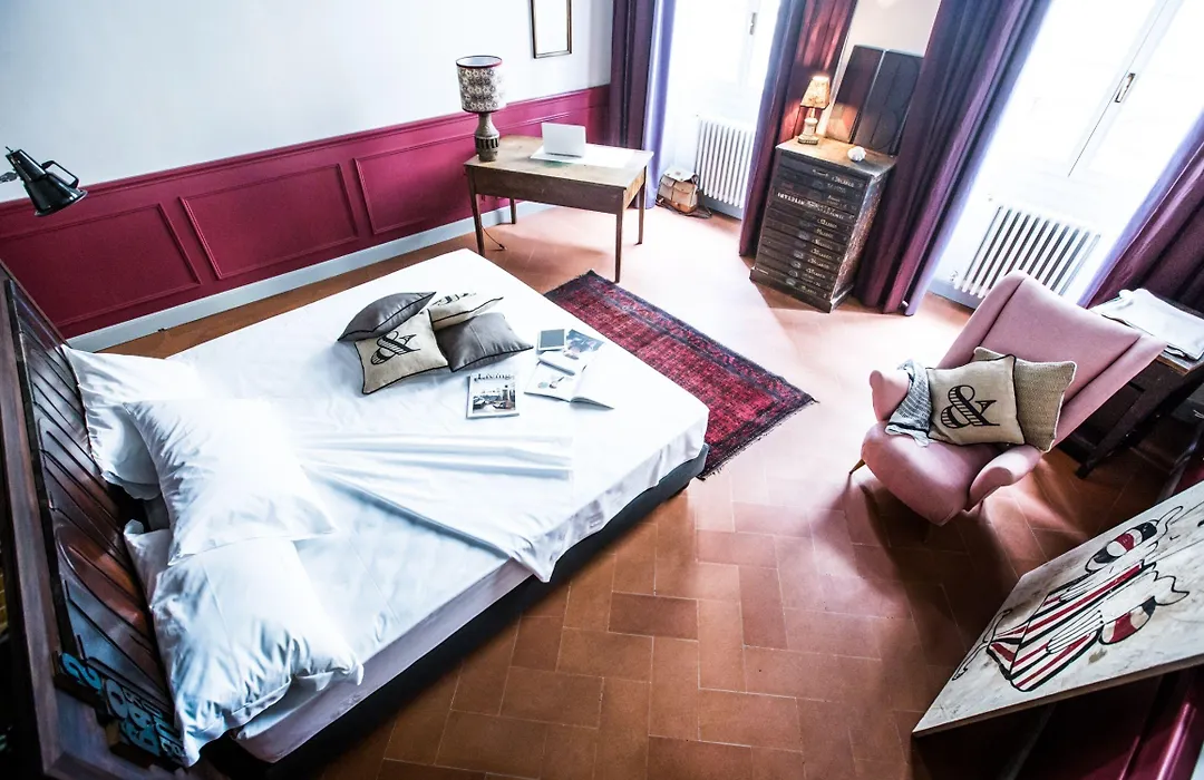 Soprarno Suites-1